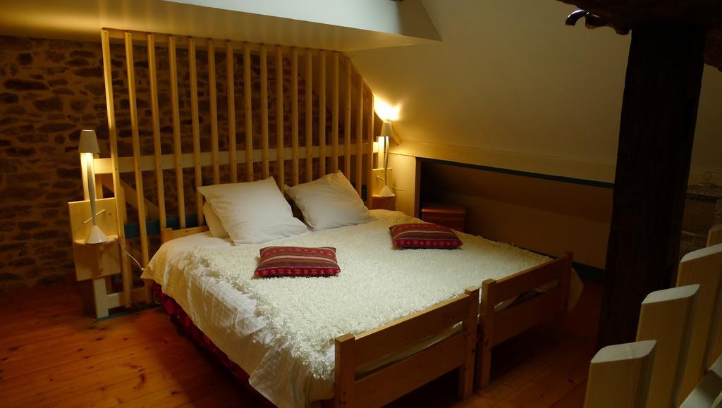 La Cage Aux Oiseaux Bed & Breakfast La Lande-de-Goult Екстериор снимка