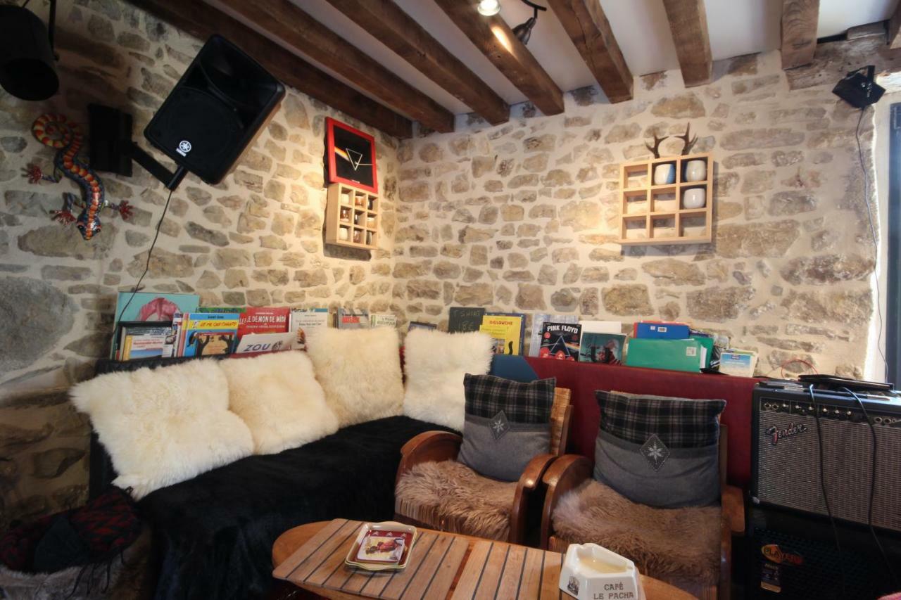 La Cage Aux Oiseaux Bed & Breakfast La Lande-de-Goult Екстериор снимка