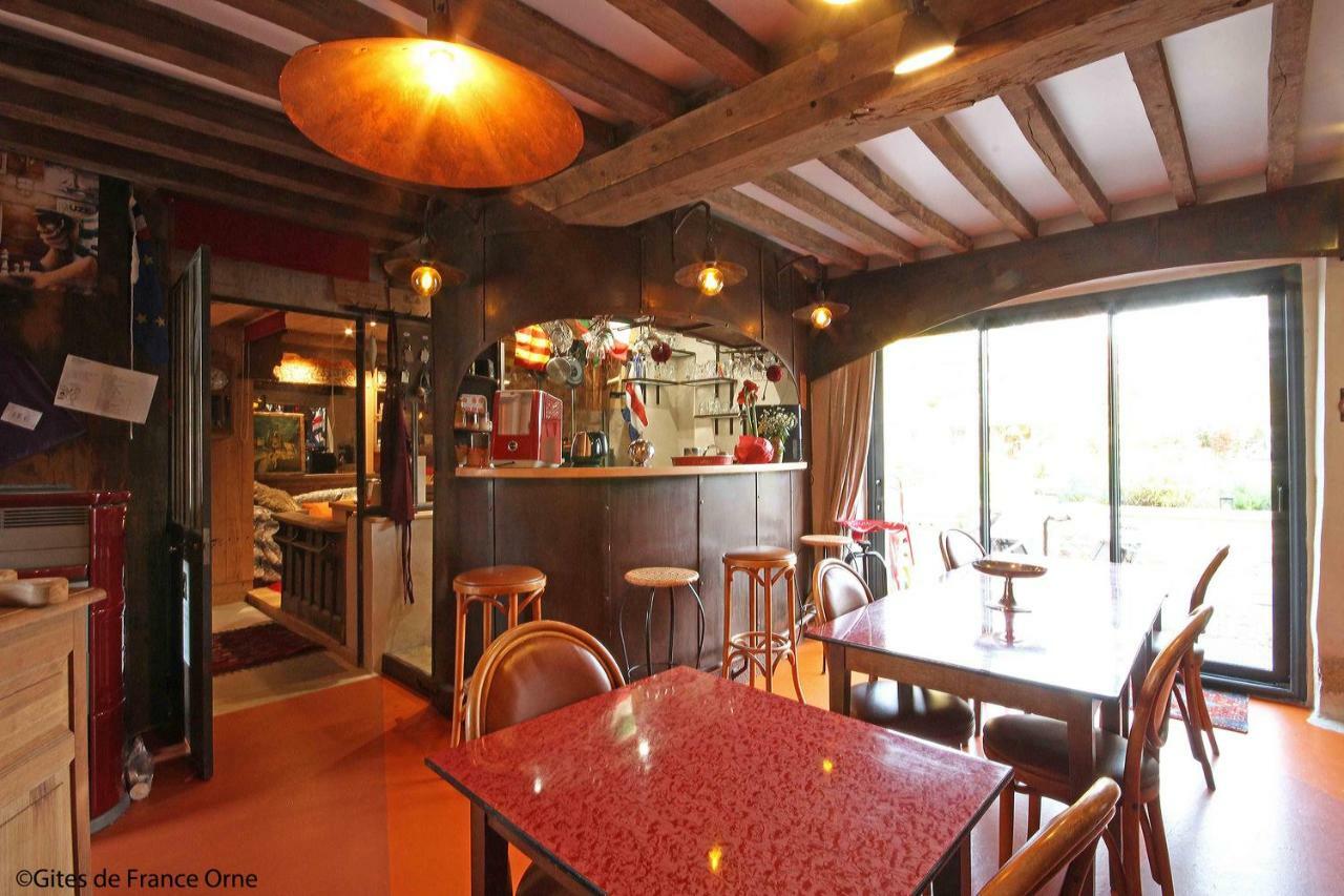 La Cage Aux Oiseaux Bed & Breakfast La Lande-de-Goult Екстериор снимка