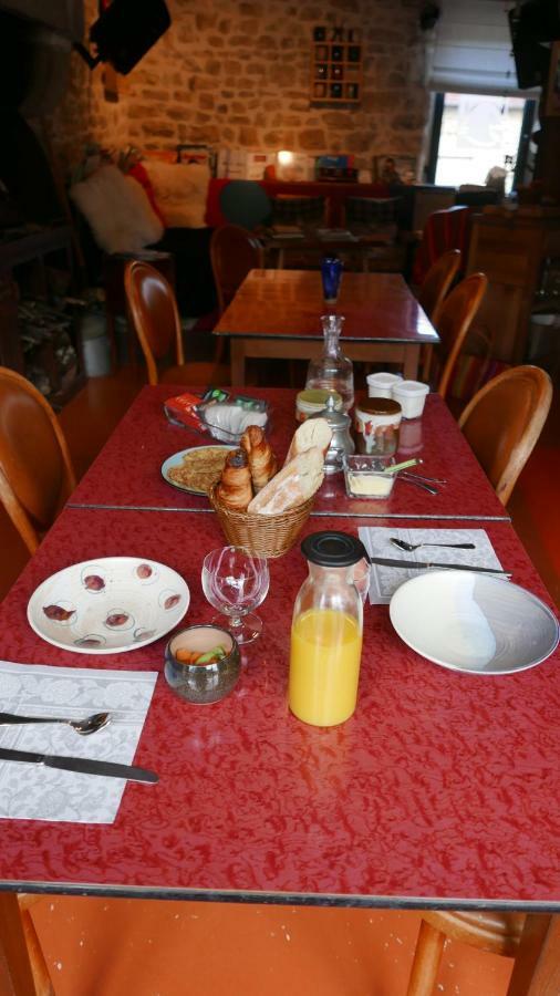 La Cage Aux Oiseaux Bed & Breakfast La Lande-de-Goult Екстериор снимка